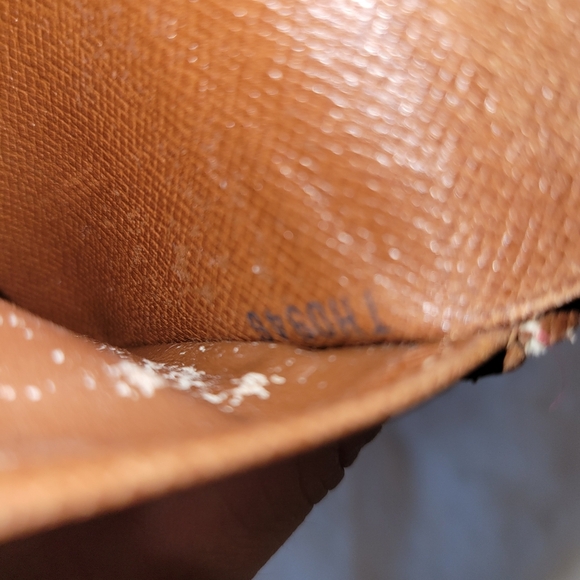 Louis vuitton wallet - Picture 8 of 9